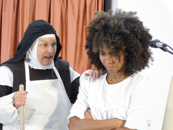 En el Salón del Ayuntamiento de Juzbado.
