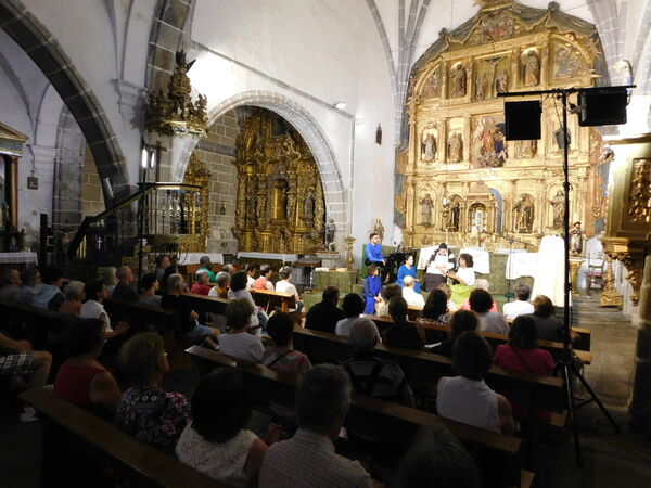 En la iglesia de Nuestra Señora de la Asunción en Puente del Congosto