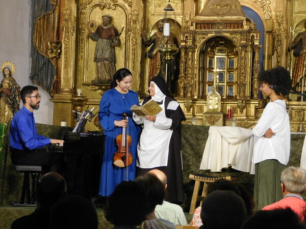 En la iglesia de Nuestra Señora de la Asunción en Puente del Congosto