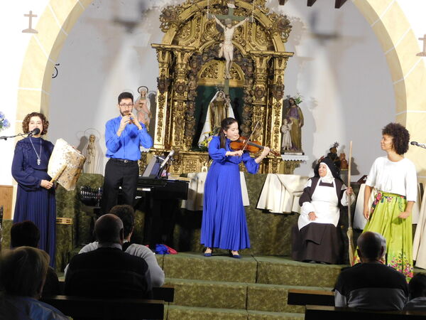 En la iglesia de Nuestra Señora del Rosario de Éjeme.
