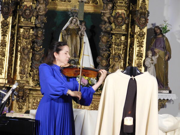 En la iglesia de Nuestra Señora del Rosario de Éjeme.