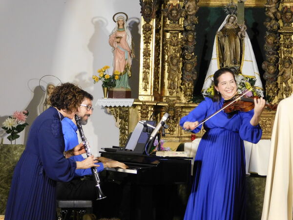 En la iglesia de Nuestra Señora del Rosario de Éjeme.