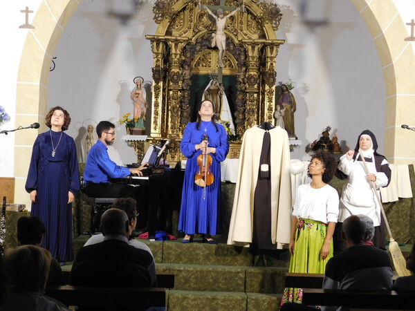 En la iglesia de Nuestra Señora del Rosario de Éjeme.