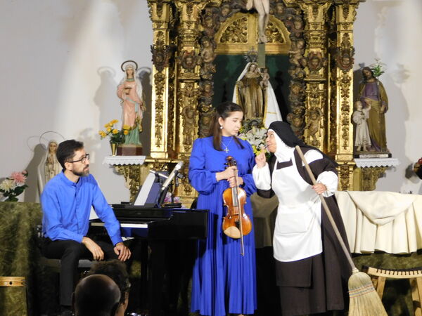 En la iglesia de Nuestra Señora del Rosario de Éjeme.