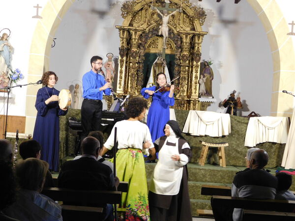 En la iglesia de Nuestra Señora del Rosario de Éjeme.