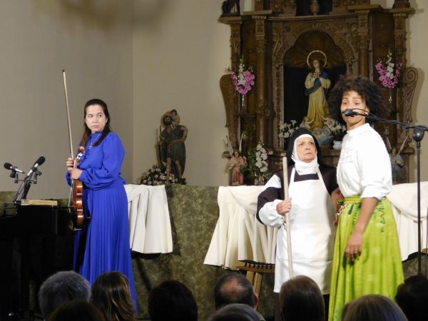 En la iglesia de San Cristóbal de Castillejo de Dos Casas.