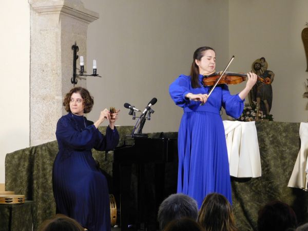 En la iglesia de San Cristóbal de Castillejo de Dos Casas.