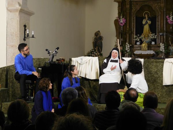 En la iglesia de San Cristóbal de Castillejo de Dos Casas.