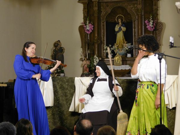 En la iglesia de San Cristóbal de Castillejo de Dos Casas.