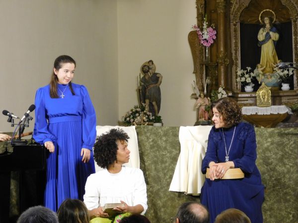 En la iglesia de San Cristóbal de Castillejo de Dos Casas.