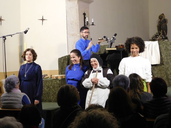 En la iglesia de San Cristóbal de Castillejo de Dos Casas.