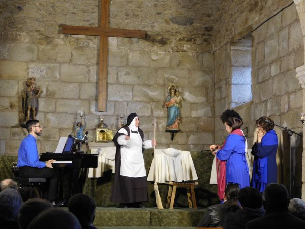 En la iglesia de San Cristóbal de Sanchón de la Ribera.