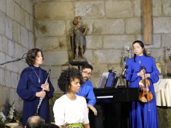 En la iglesia de San Cristóbal de Sanchón de la Ribera.