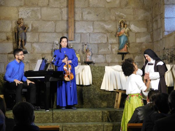 En la iglesia de San Cristóbal de Sanchón de la Ribera.
