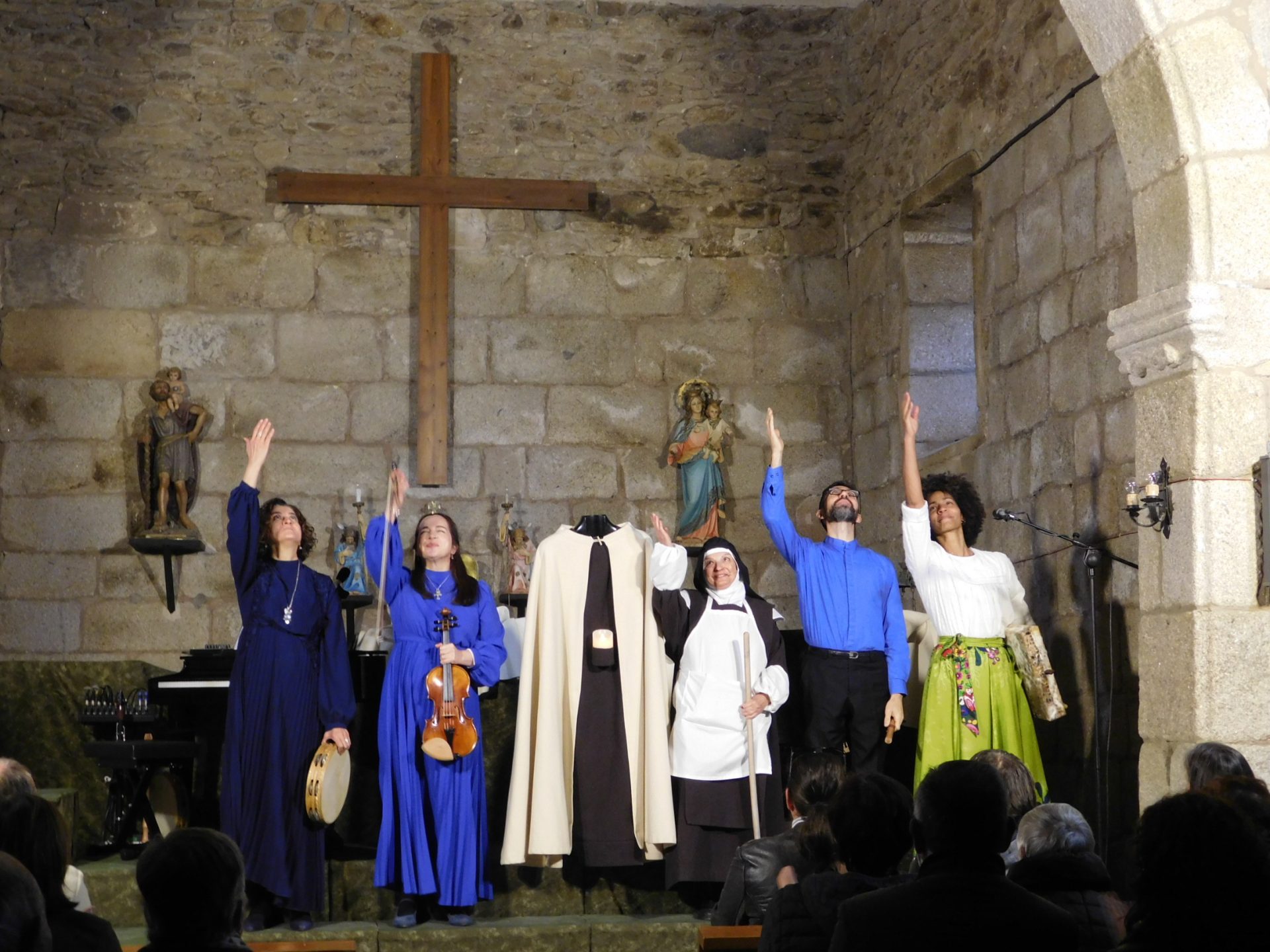 En la iglesia de San Cristóbal de Sanchón de la Ribera.