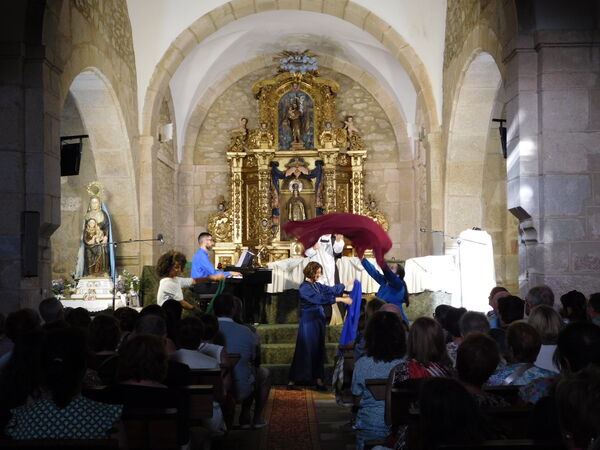 En la iglesia de San José de La Alberguería de Argañán