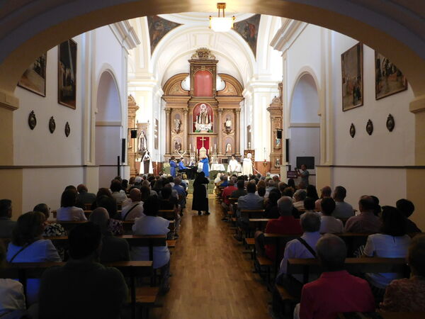 En la iglesia de San Juan de la Cruz en Alba de Tormes