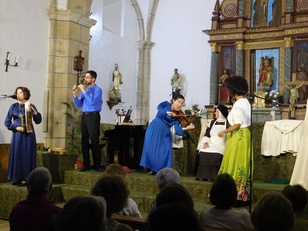 En la iglesia de San Pedro Apóstol de El Sahúgo