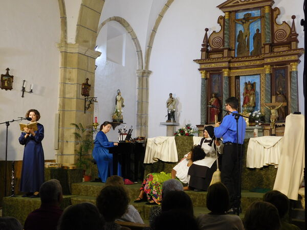 En la iglesia de San Pedro Apóstol de El Sahúgo