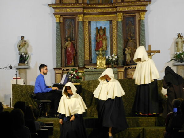 En la iglesia de San Pedro Apóstol de El Sahúgo