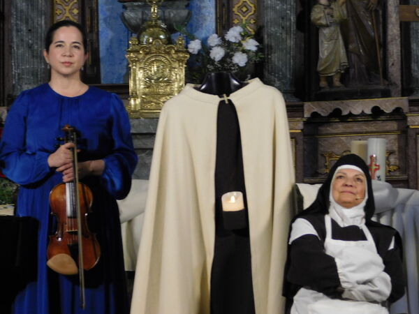En la iglesia de San Pedro Apóstol de El Sahúgo