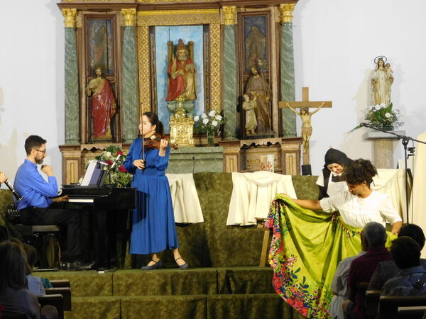 En la iglesia de San Pedro Apóstol de El Sahúgo