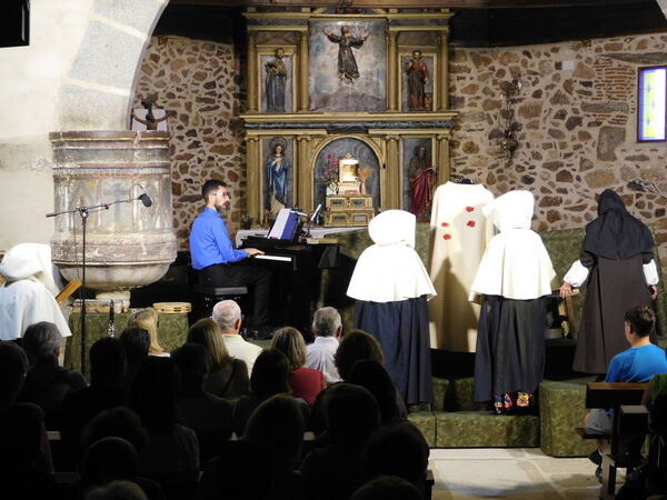 En la  iglesia de San Salvador de Bercimuelle.