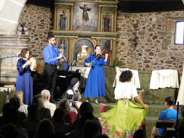 En la  iglesia de San Salvador de Bercimuelle.