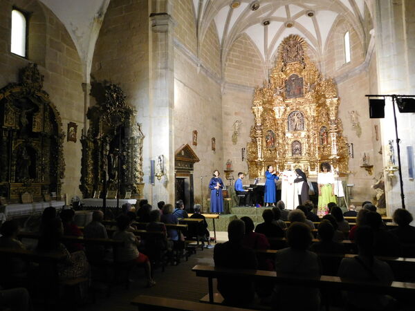 En la iglesia de San Sebastián de Yecla de Yeltes.