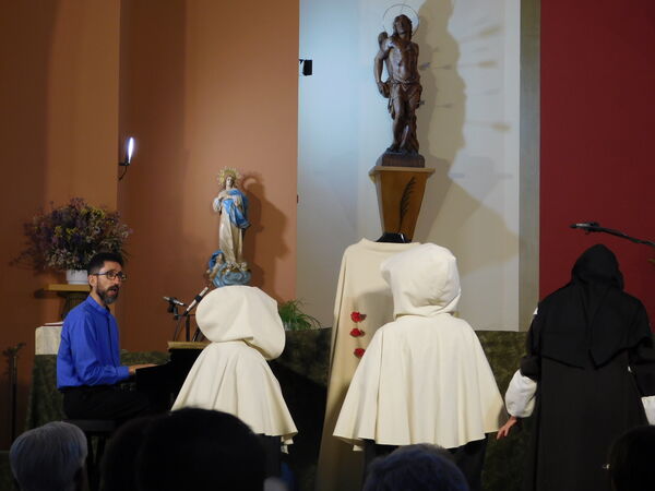 En la iglesia de San Sebastián en Campillo de Azaba.