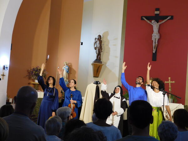 En la iglesia de San Sebastián en Campillo de Azaba.