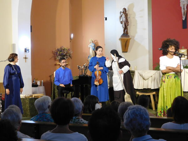 En la iglesia de San Sebastián en Campillo de Azaba.