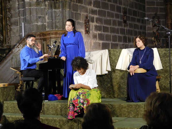 En la iglesia de Santiago en Santiago de la Puebla