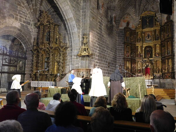 En la iglesia de Santiago en Santiago de la Puebla