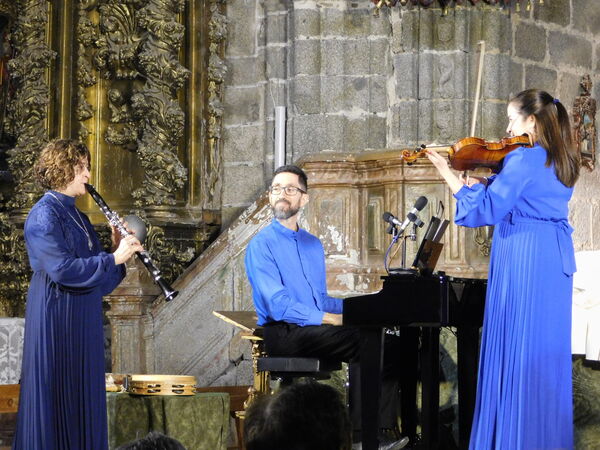 En la iglesia de Santiago en Santiago de la Puebla