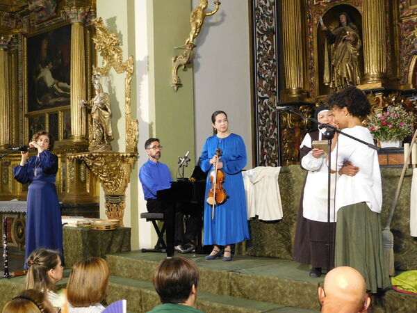 En la iglesia del Convento de las Madres Carmelitas de Peñaranda de Bracamonte