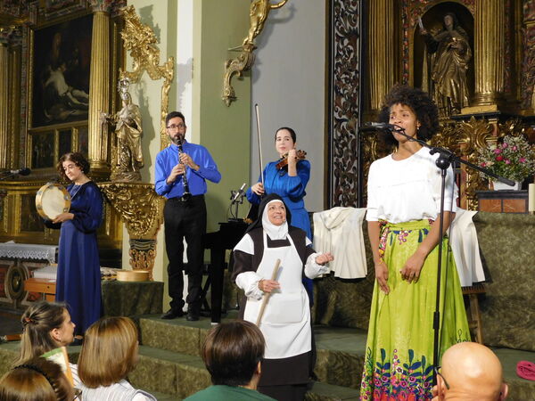 En la iglesia del Convento de las Madres Carmelitas de Peñaranda de Bracamonte