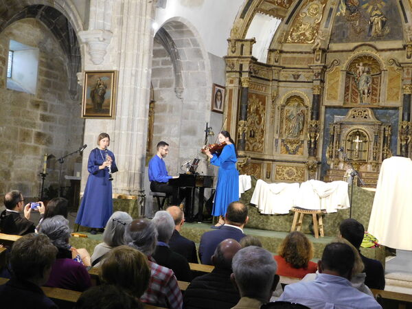 ESTRENO EN LA IGLESIA DE MANCERA DE ABAJO