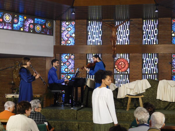 PRESTRENO en elCentro Materno Infantil "Ave María" de Santa Marta de Tormes