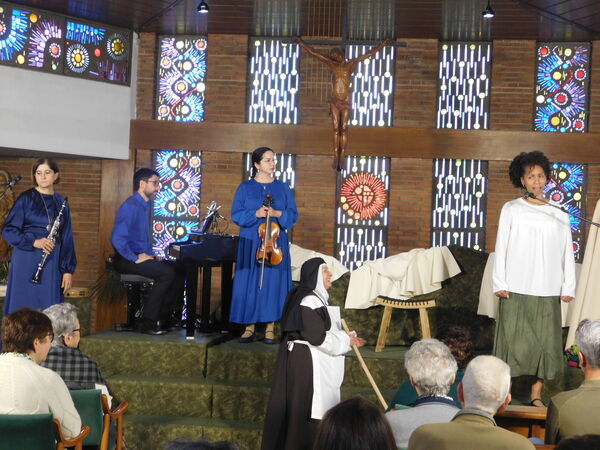 PRESTRENO en elCentro Materno Infantil "Ave María" de Santa Marta de Tormes