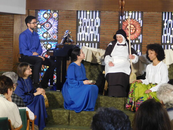 PRESTRENO en elCentro Materno Infantil "Ave María" de Santa Marta de Tormes