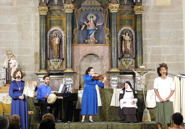 Tordillos revive sus profundas raíces teresianas con la representación de 'Juan, el espíritu del amor'