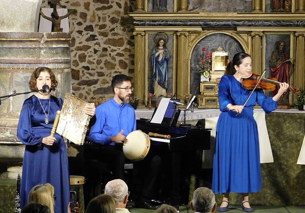 Bercimuelle también disfruta con la obra «Juan, el espíritu del amor»